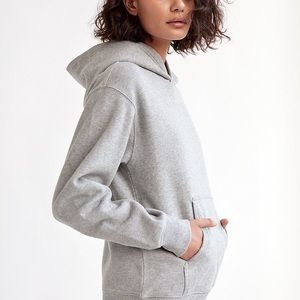 Aritzia TNA The Perfect Hoodie M